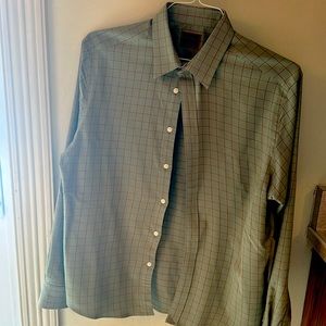 Untuckit long sleeved shirt